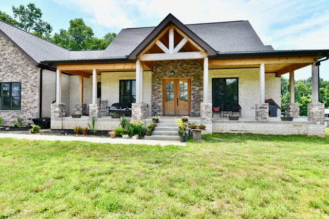 $895,777 | 1284 North Letterman Road, Paragon, IN 46166