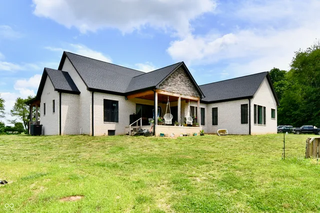 $895,777 | 1284 North Letterman Road, Paragon, IN 46166