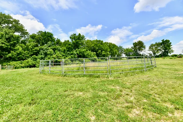 $895,777 | 1284 North Letterman Road, Paragon, IN 46166