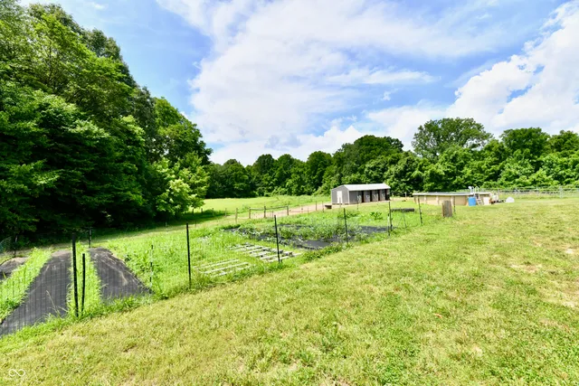 $895,777 | 1284 North Letterman Road, Paragon, IN 46166