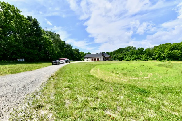 $895,777 | 1284 North Letterman Road, Paragon, IN 46166