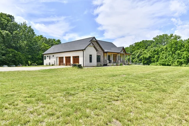 $895,777 | 1284 North Letterman Road, Paragon, IN 46166