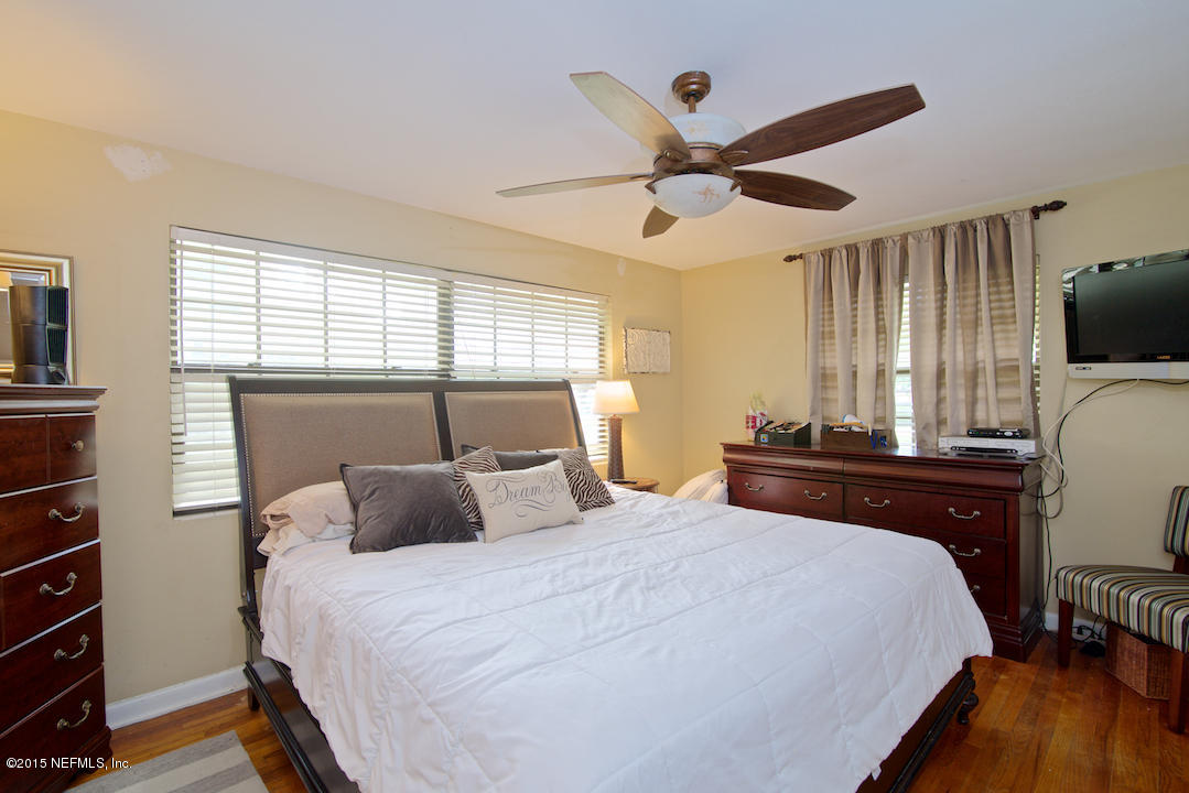1420 Pinewood Road Jacksonville Beach, FL 32250 - Photo 16 of 22 Master Bedroom