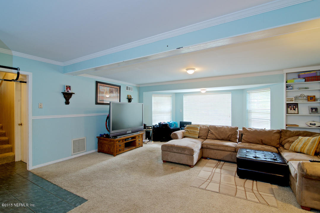 1420 Pinewood Road Jacksonville Beach, FL 32250 - Photo 19 of 22 Bonus Room