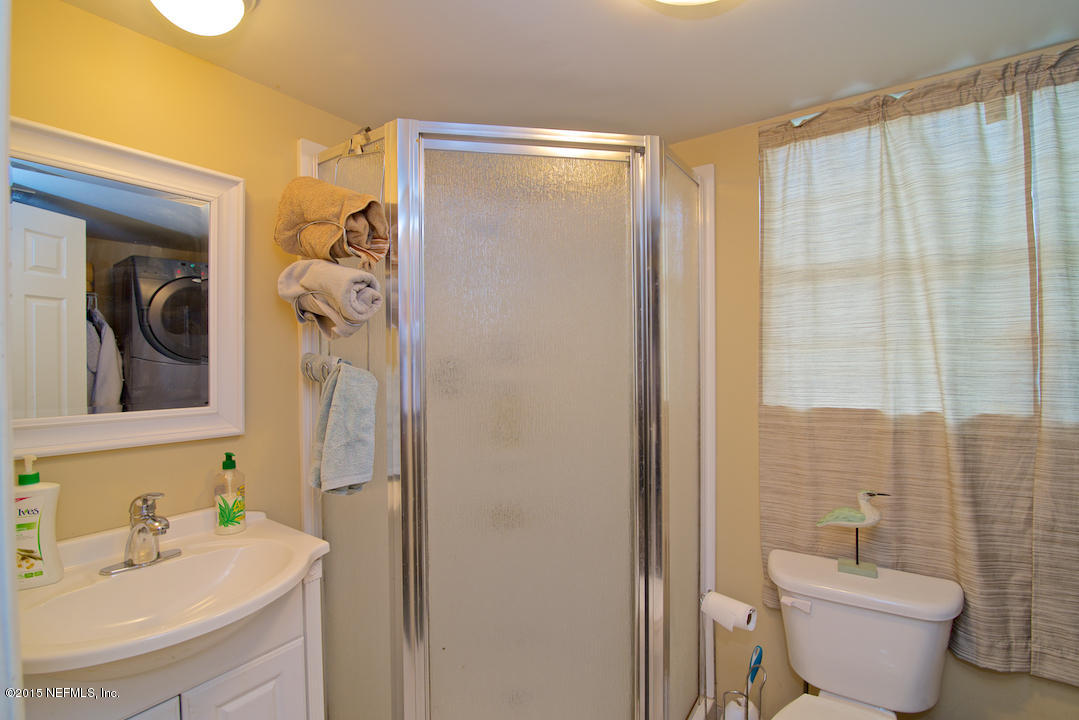 1420 Pinewood Road Jacksonville Beach, FL 32250 - Photo 20 of 22 Bathroom 2