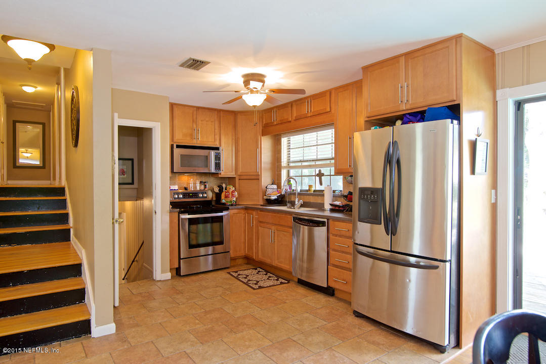 1420 Pinewood Road Jacksonville Beach, FL 32250 - Photo 10 of 22 Kitchen