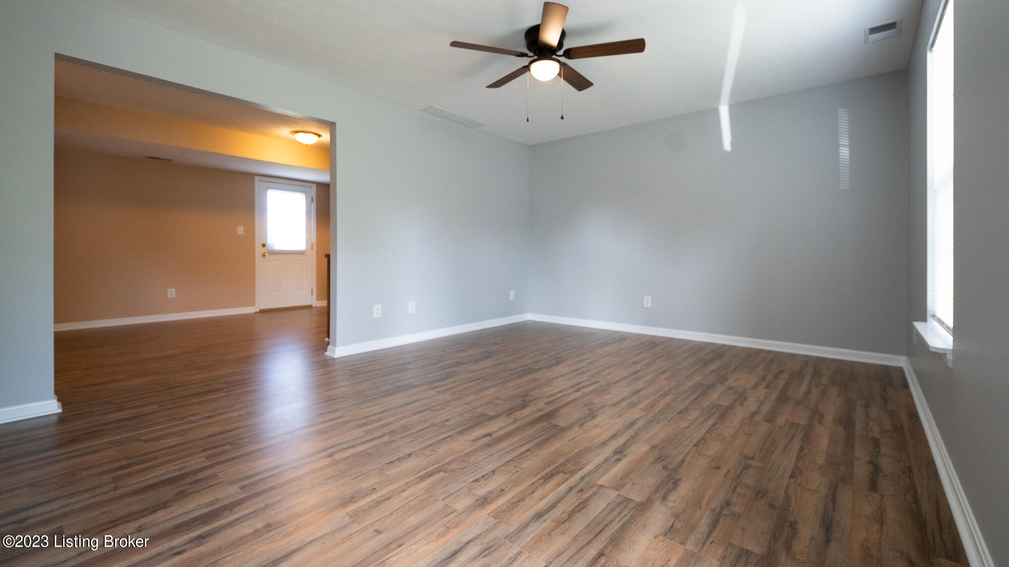 4804 Red Fern Road Louisville, KY 40218 - Photo 2 of 17 4804 Red Fern Road -8