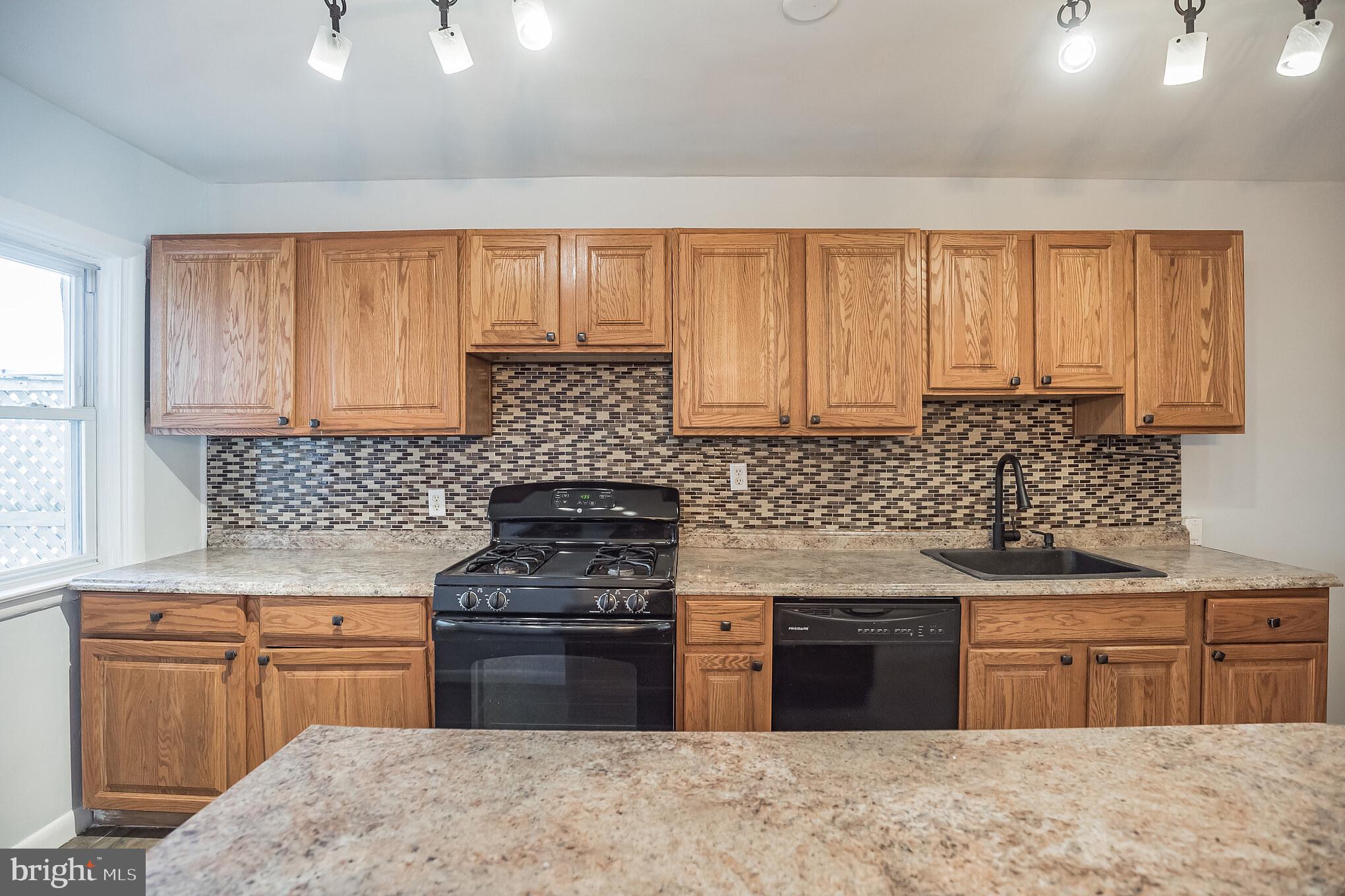 325 Righter Street Philadelphia, PA 19128 - Photo 13 of 30 Gallery Image 13