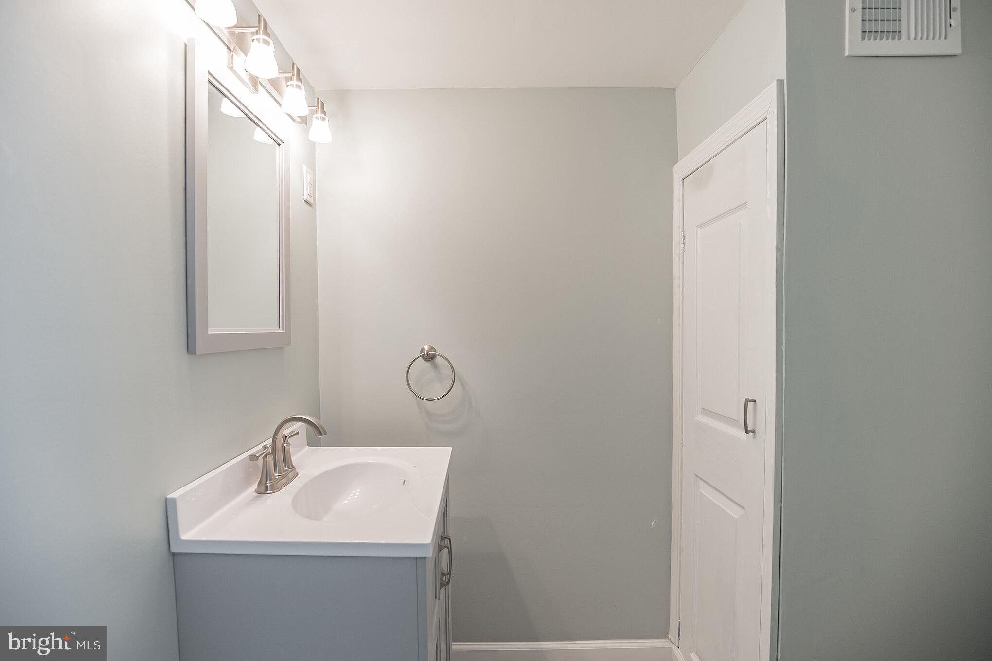 325 Righter Street Philadelphia, PA 19128 - Photo 25 of 30 Gallery Image 25