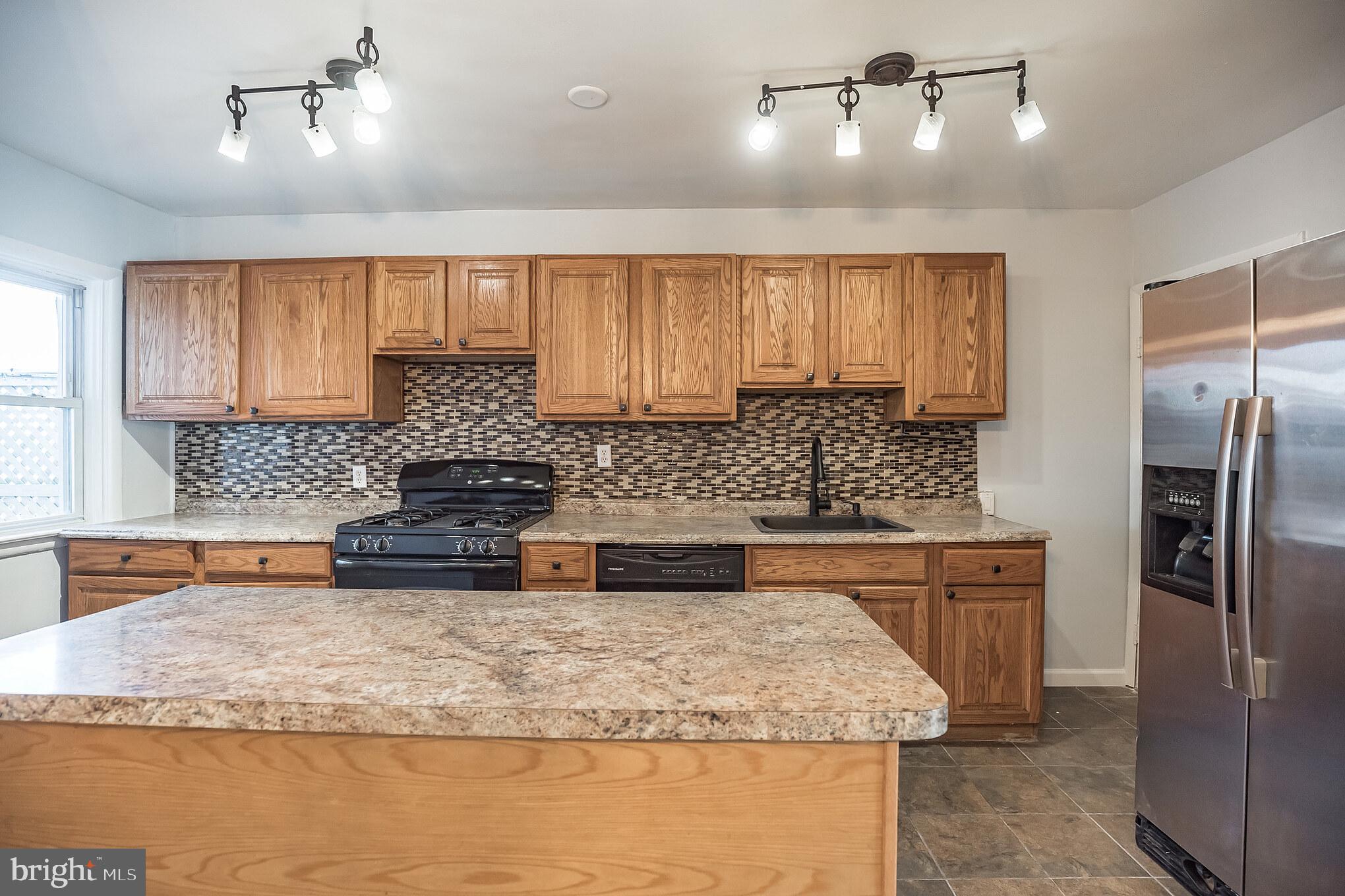 325 Righter Street Philadelphia, PA 19128 - Photo 8 of 30 Gallery Image 8