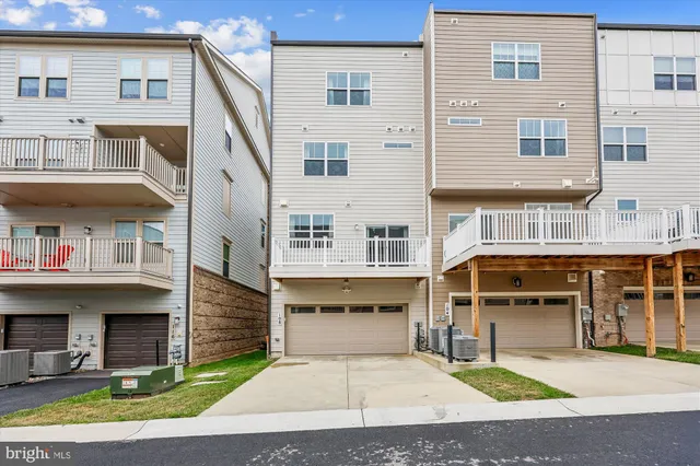 $925,000 | 108 Salinger Drive, Gaithersburg, MD 20878