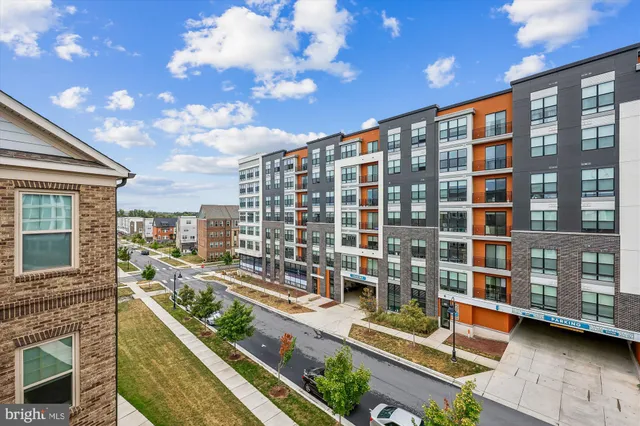 $925,000 | 108 Salinger Drive, Gaithersburg, MD 20878