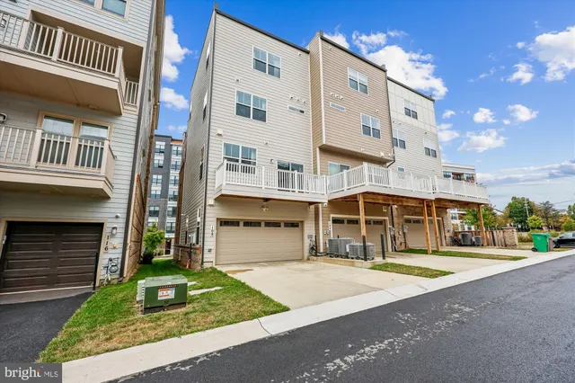 $925,000 | 108 Salinger Drive, Gaithersburg, MD 20878