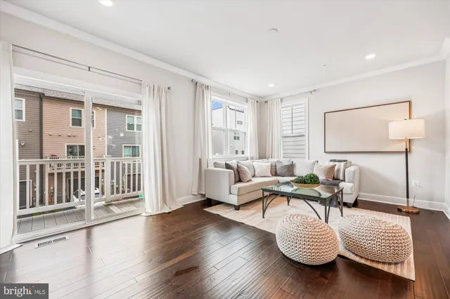 $925,000 | 108 Salinger Drive, Gaithersburg, MD 20878