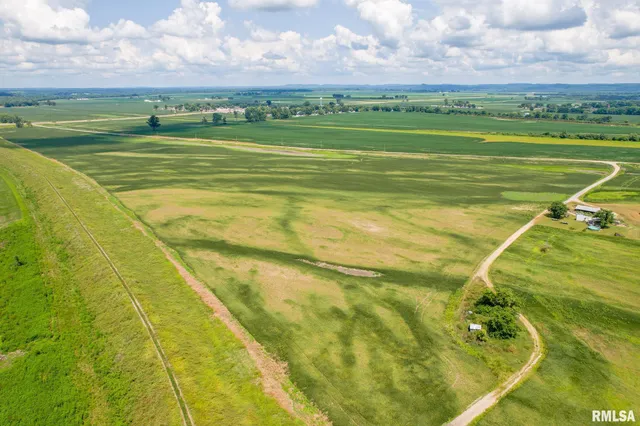 $1,155,000 | 2 Highway 146, McClure, IL 62957