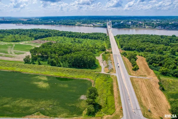 $1,155,000 | 2 Highway 146, McClure, IL 62957