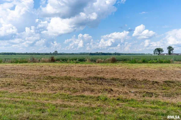 $1,155,000 | 2 Highway 146, McClure, IL 62957