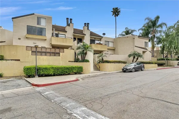 $3,500 | 13115 Le Parc, Unit 8, Chino Hills, CA 91709