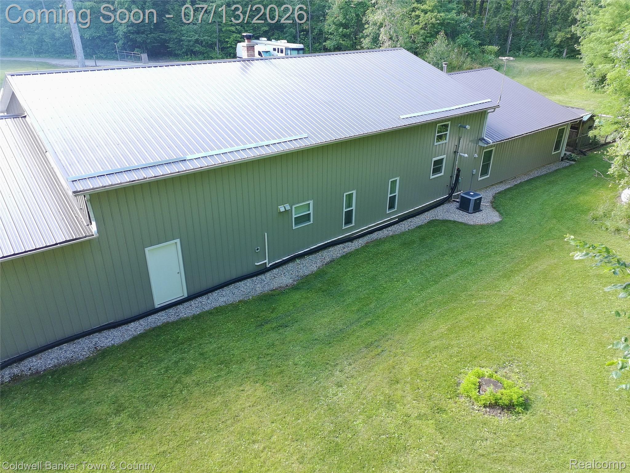 6150 North Fleming Road Howell, MI 48855 - Photo 4 of 9 _app_sd_ATOM_001_DCIM_PTSC_0043.jpeg