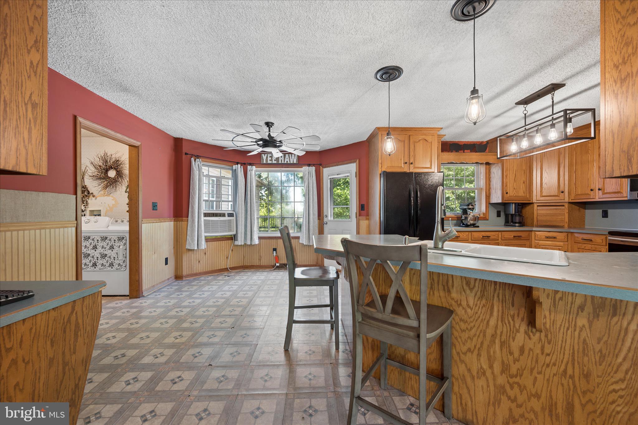 8354 Mountain Laurel Road Boonsboro, MD 21713 - Photo 8 of 91 Dining Area