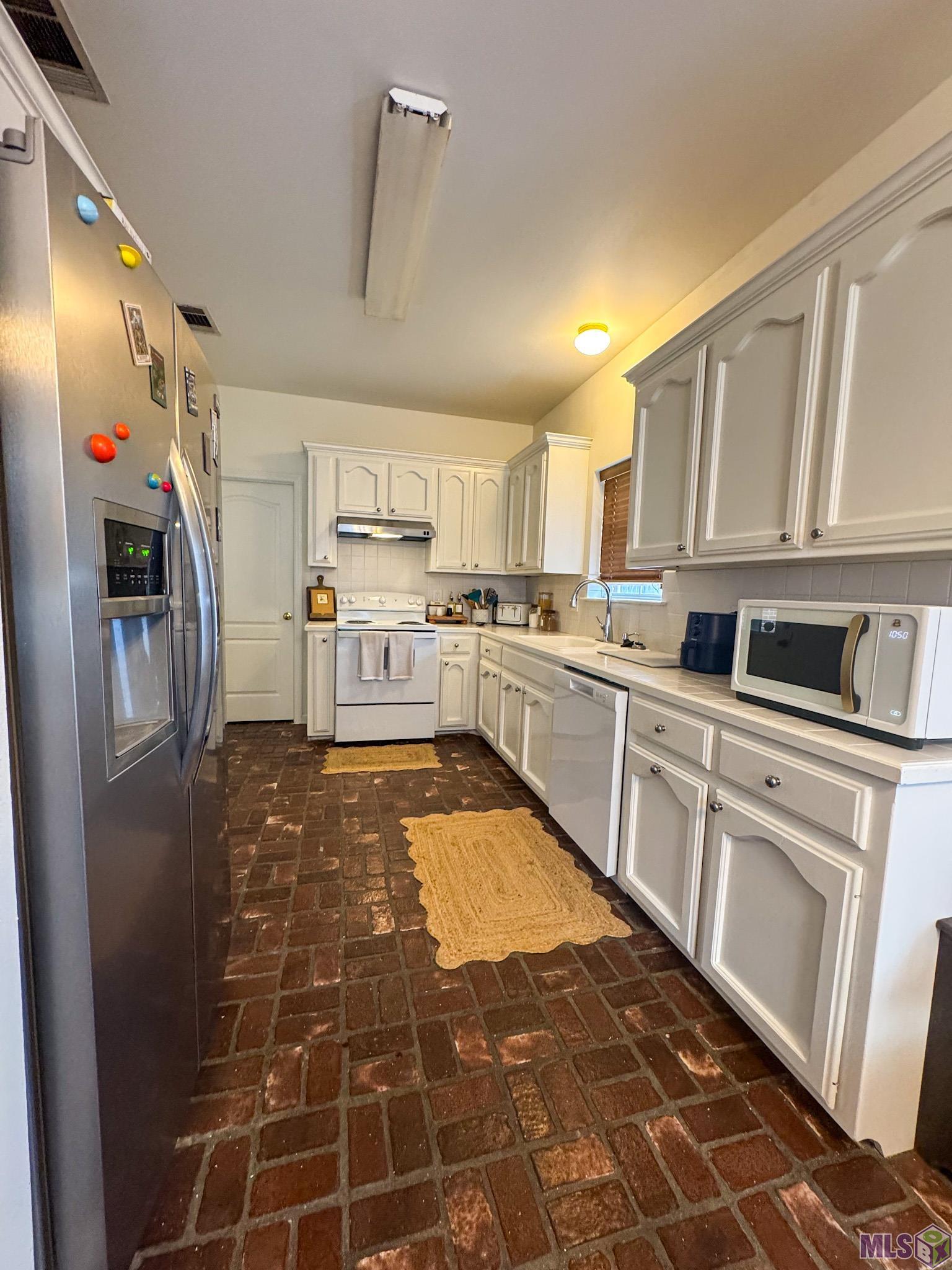 17086 Rennes Road Prairieville, LA 70769 - Photo 4 of 13