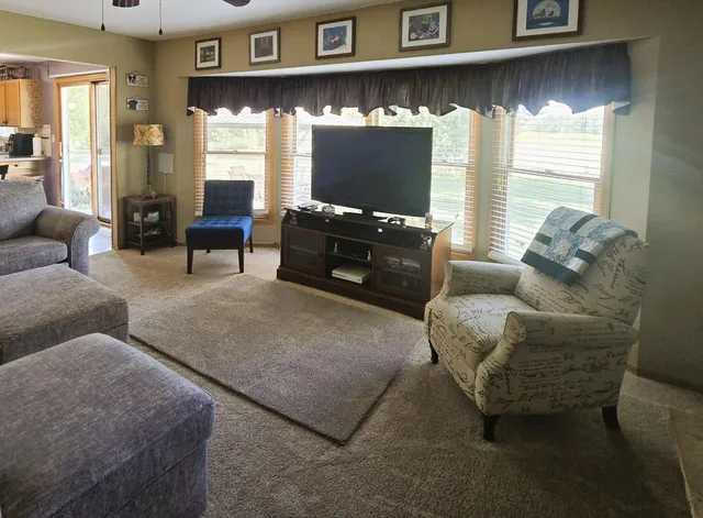 $799,900 | 10880 West 7 Mile Road, Raymond, WI 53126