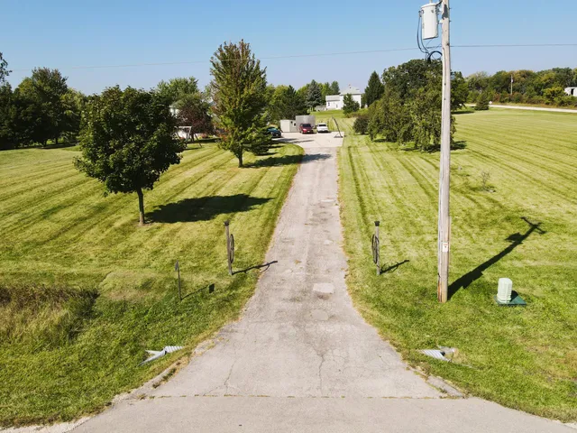 $799,900 | 10880 West 7 Mile Road, Raymond, WI 53126