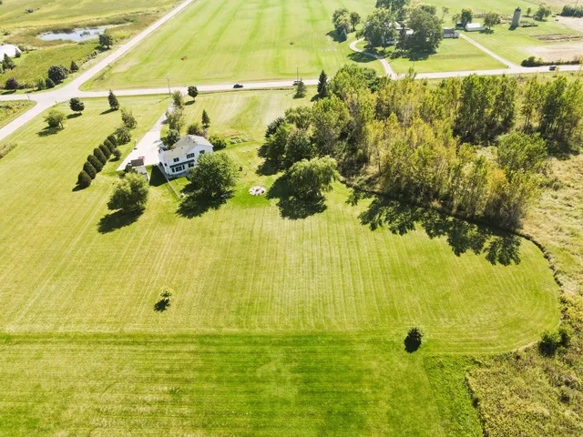 $799,900 | 10880 West 7 Mile Road, Raymond, WI 53126