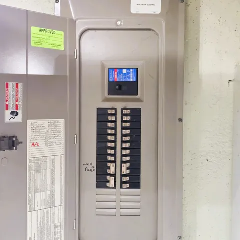 $799,900 | 10880 West 7 Mile Road, Raymond, WI 53126