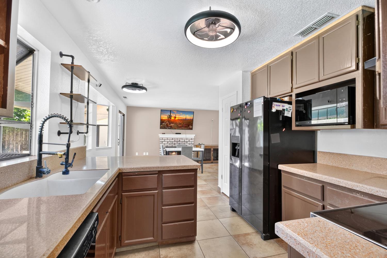 2501 Merle Avenue Modesto, CA 95355 - Photo 10 of 40