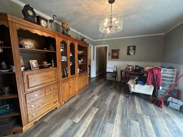 175 Ridgecrest Drive Northwest Calhoun, GA 30701 - Photo 7 of 17 a living room with furniture and a wooden floor