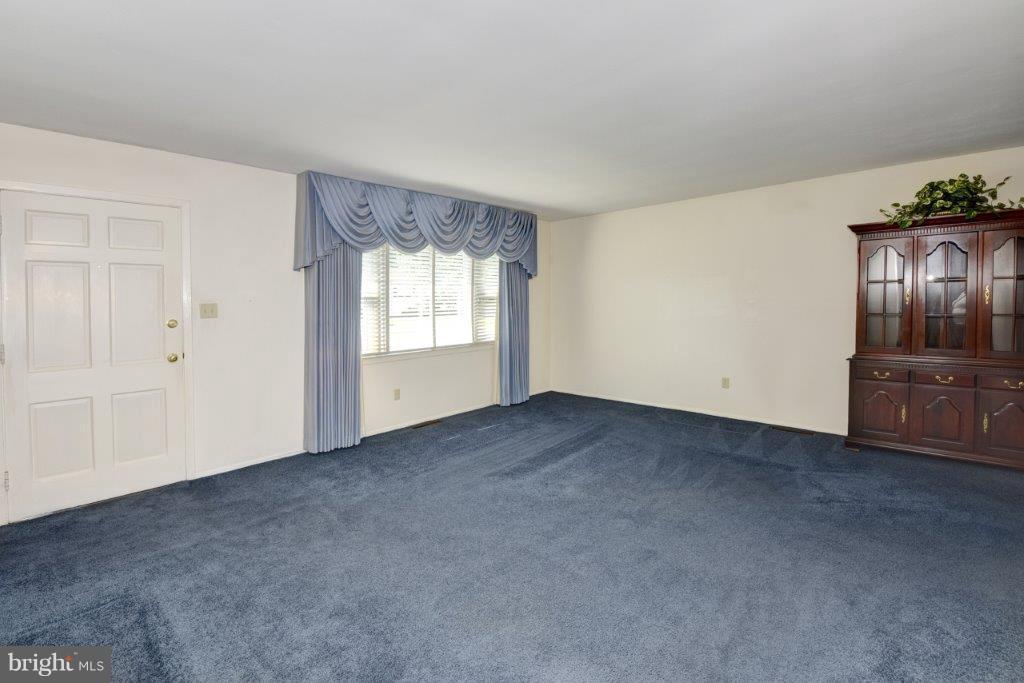 15 Rene Carr Street Elkton, MD 21921 - Photo 4 of 19 Plenty of Space For Furniture-Hardwood Throughout