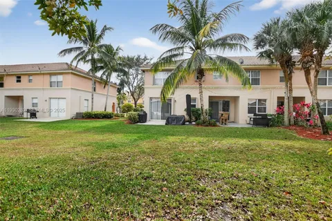 $349,000 | 445 Rainbow Springs Terrace, Royal Palm Beach, FL 33411