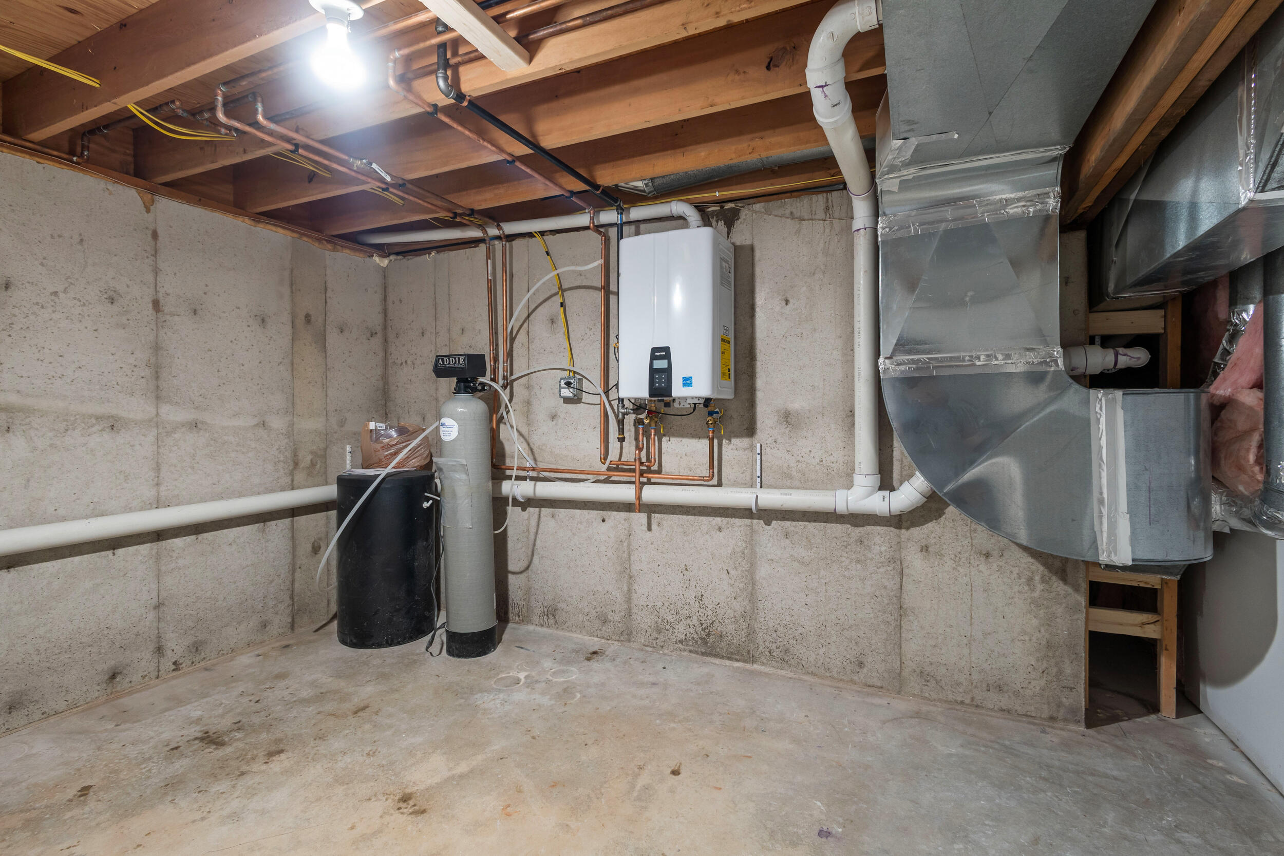 986 Indian Hills Road Fontana, WI 53125 - Photo 73 of 108 Storage