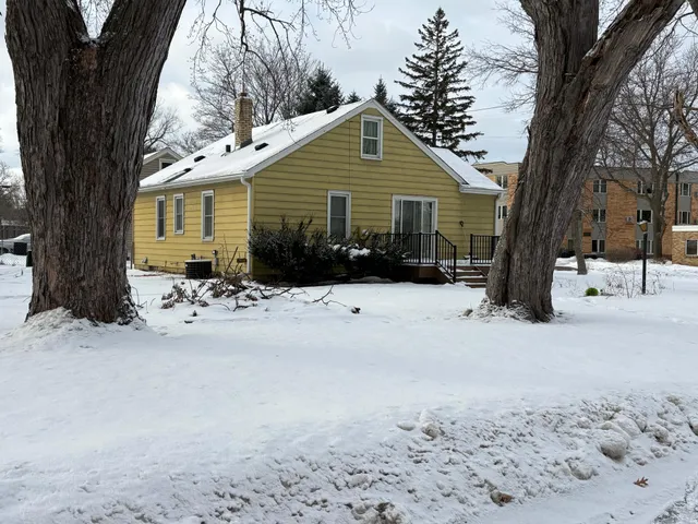 $300,000 | 4656 2nd Avenue, White Bear Lake, MN 55110