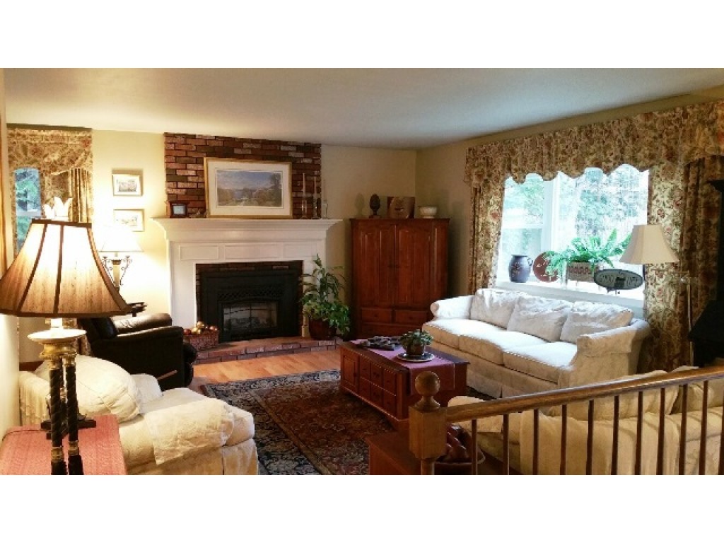 3 Kimball Road Wolfeboro, NH 03894 - Photo 2 of 19 Gallery Image 2