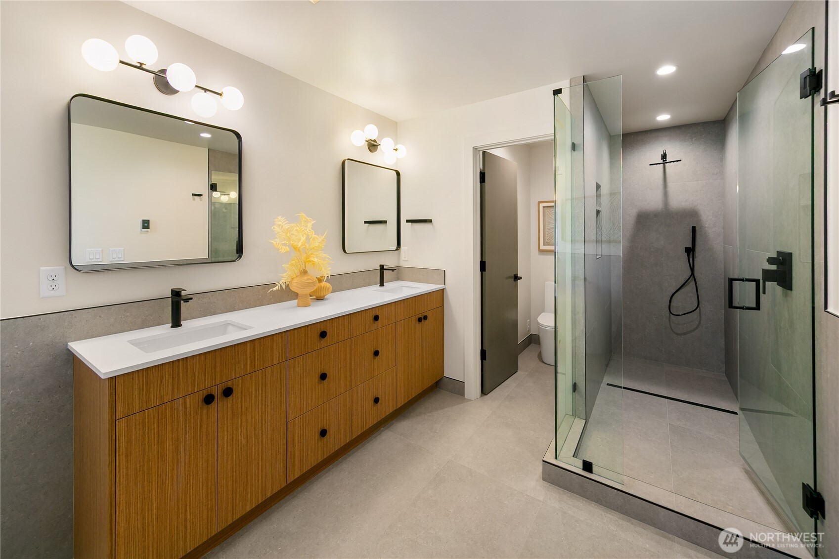 8022 Fauntleroy Way Southwest Seattle, WA 98136 - Photo 23 of 40 Gallery Image 23