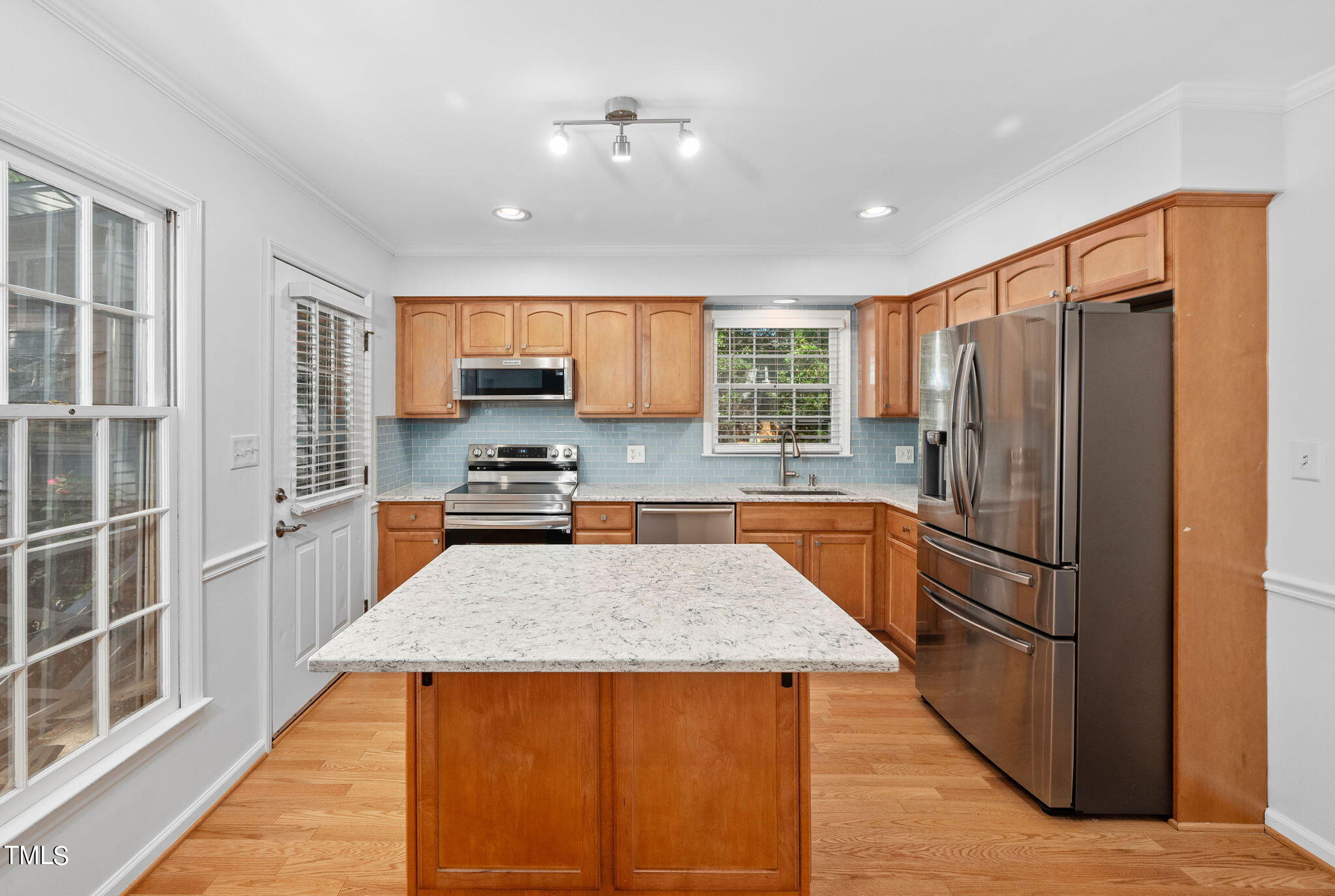 200 Wetherburn Lane Raleigh, NC 27615 - Photo 4 of 30 4-web-or-mls-200-wetherburn-ln