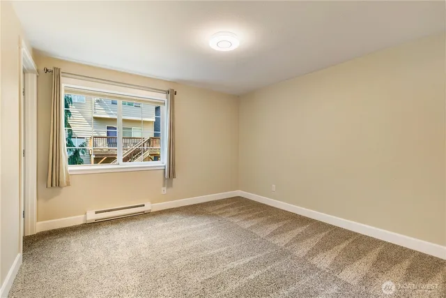 $3,000 | 755 5th Avenue Northwest, Unit D202, Issaquah, WA 98027