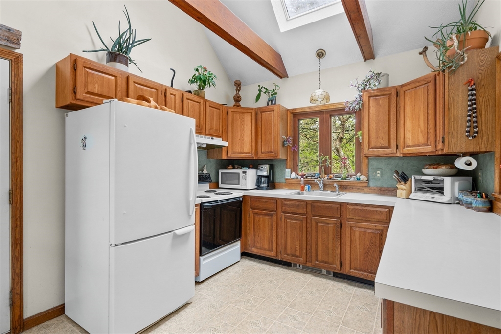 14 Spences Trace Road Harwich, MA 02645 - Photo 6 of 18 Gallery Image 6