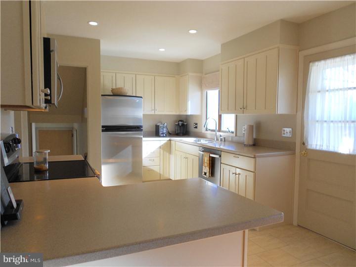 3531 East Kent Road Reading, PA 19605 - Photo 11 of 24 Gallery Image 11