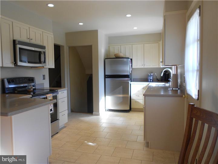 3531 East Kent Road Reading, PA 19605 - Photo 12 of 24 Gallery Image 12