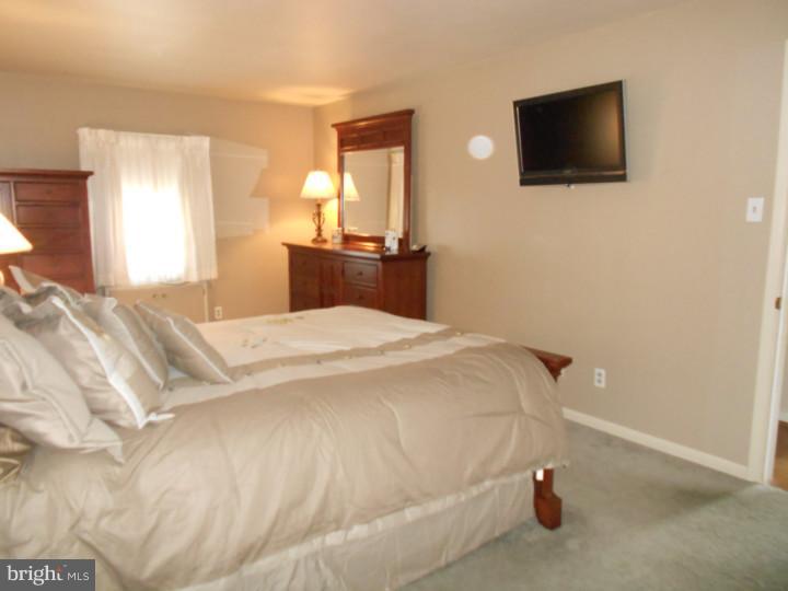 3531 East Kent Road Reading, PA 19605 - Photo 13 of 24 Gallery Image 13