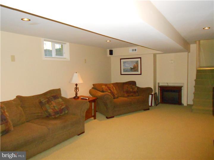3531 East Kent Road Reading, PA 19605 - Photo 19 of 24 Gallery Image 19