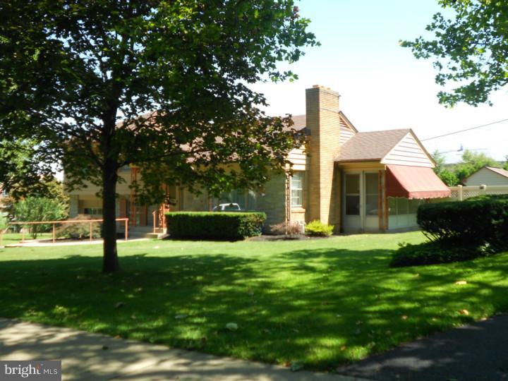 3531 East Kent Road Reading, PA 19605 - Photo 3 of 24 Gallery Image 3