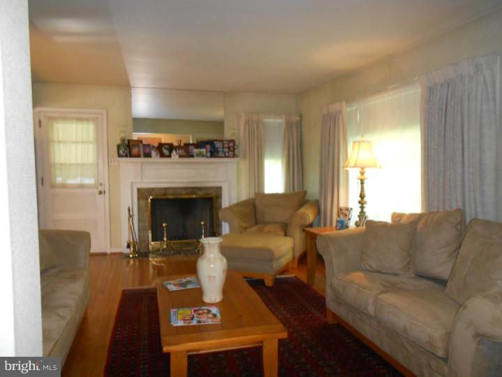 3531 East Kent Road Reading, PA 19605 - Photo 4 of 24 Gallery Image 4