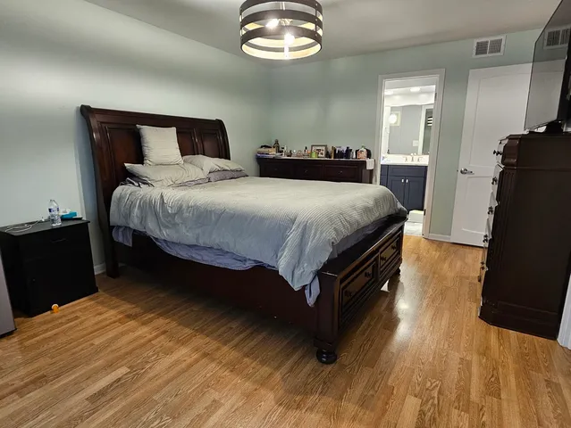 $224,900 | 4115 West 98th Street, Unit C, Oak Lawn, IL 60453