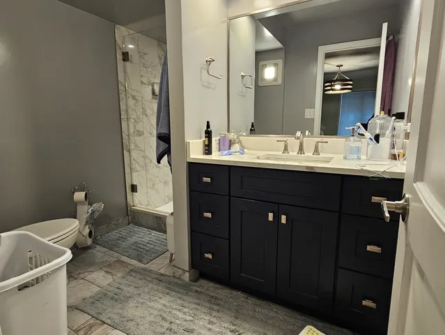 $224,900 | 4115 West 98th Street, Unit C, Oak Lawn, IL 60453