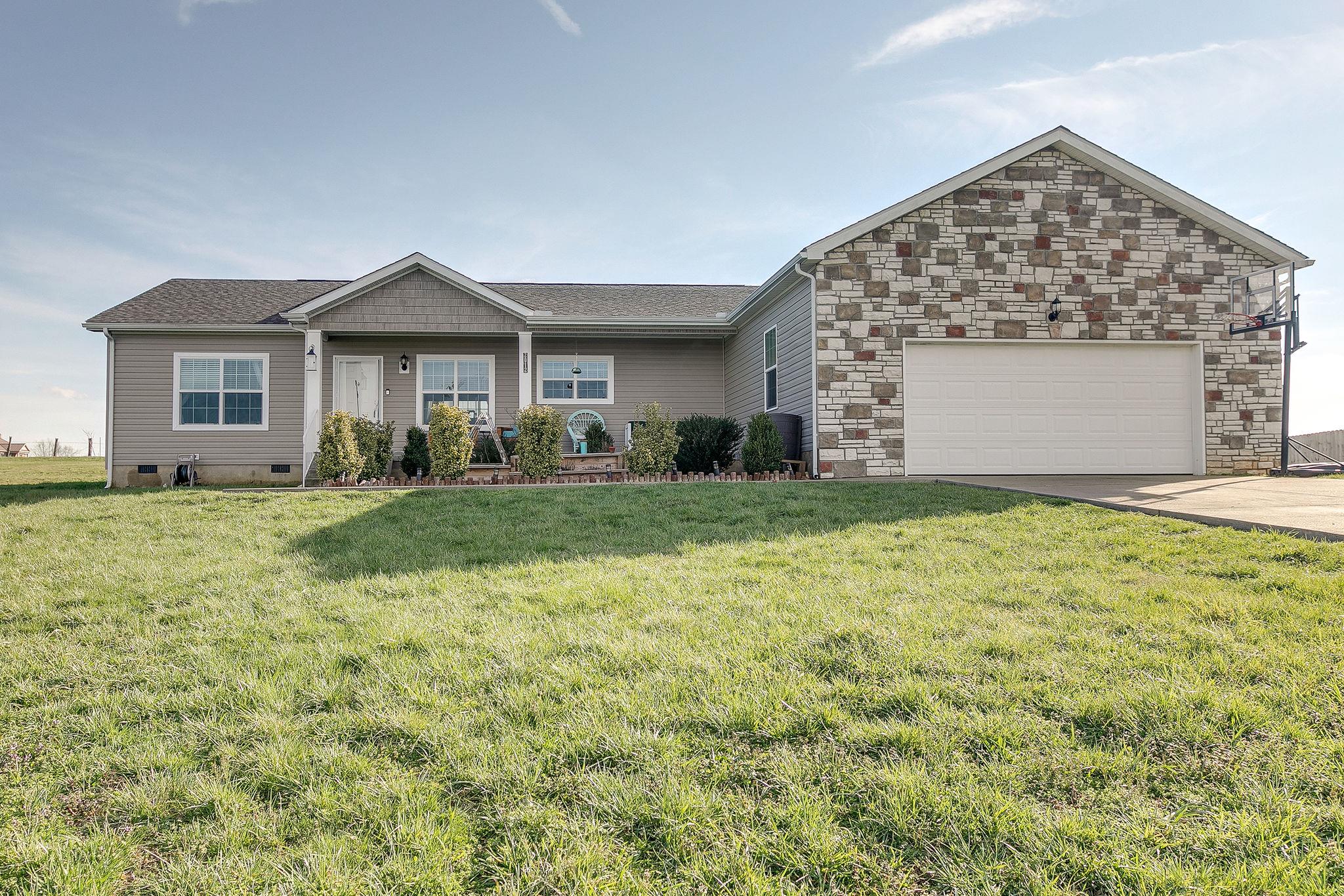 2012 Silverado Pass Spring Hill, TN 37174 - Photo 1 of 30 Gallery Image 1