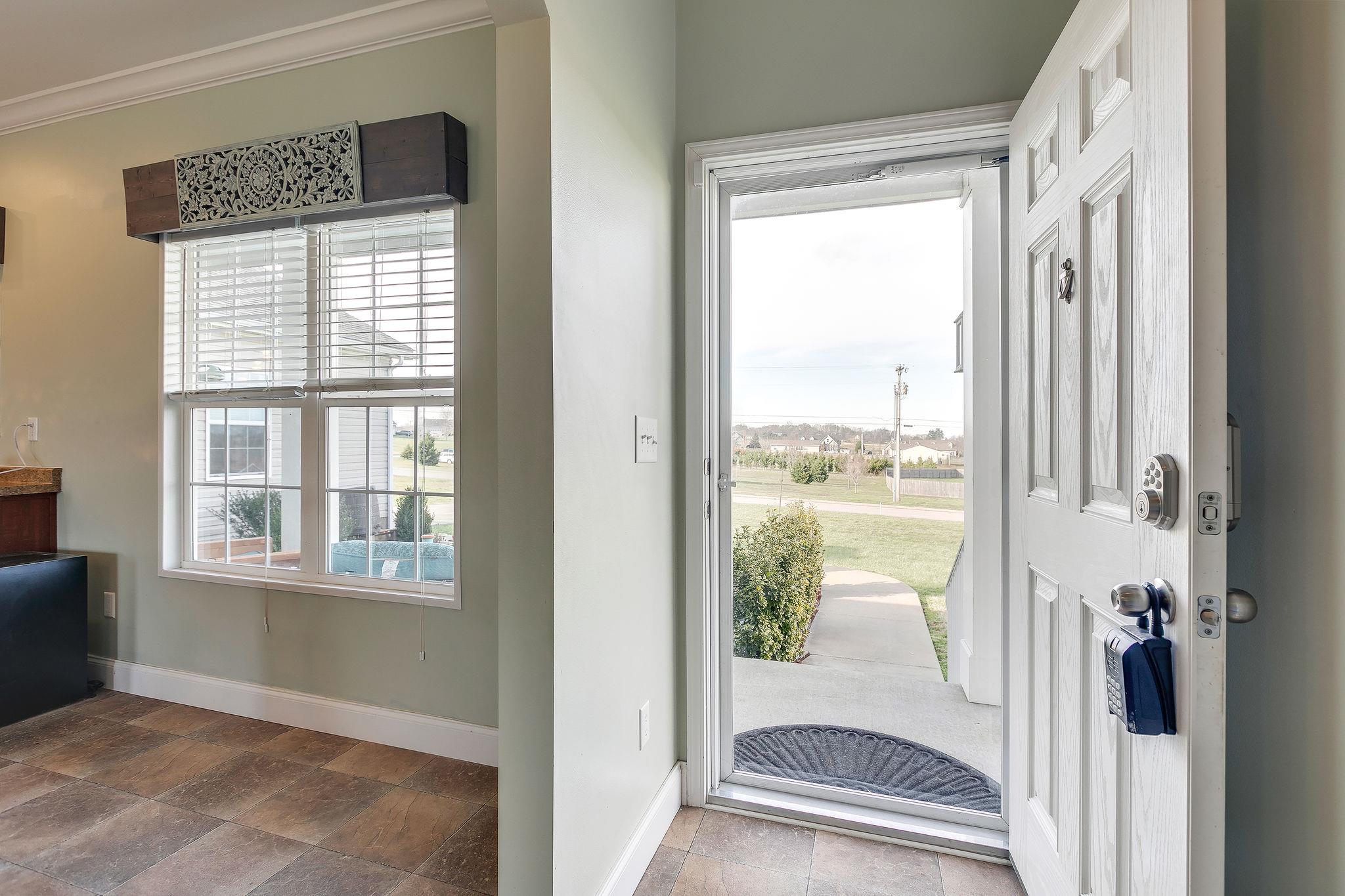 2012 Silverado Pass Spring Hill, TN 37174 - Photo 3 of 30 Gallery Image 3